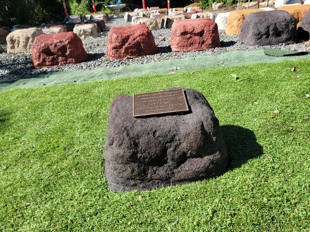 Memorial Rock Urn 1861 Medium Charcoal / Black