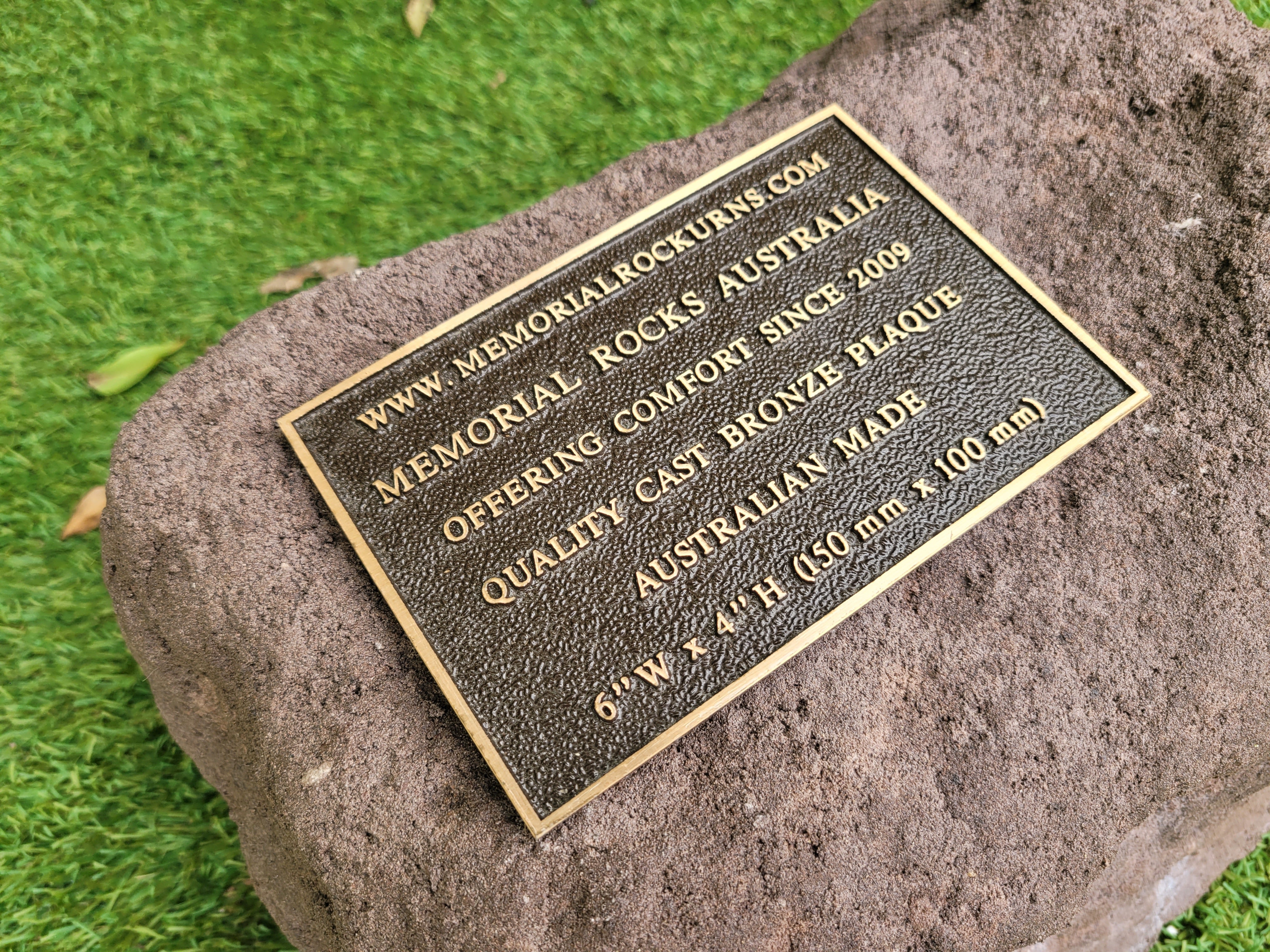 Memorial Rock Urn 2047 Regular Brown