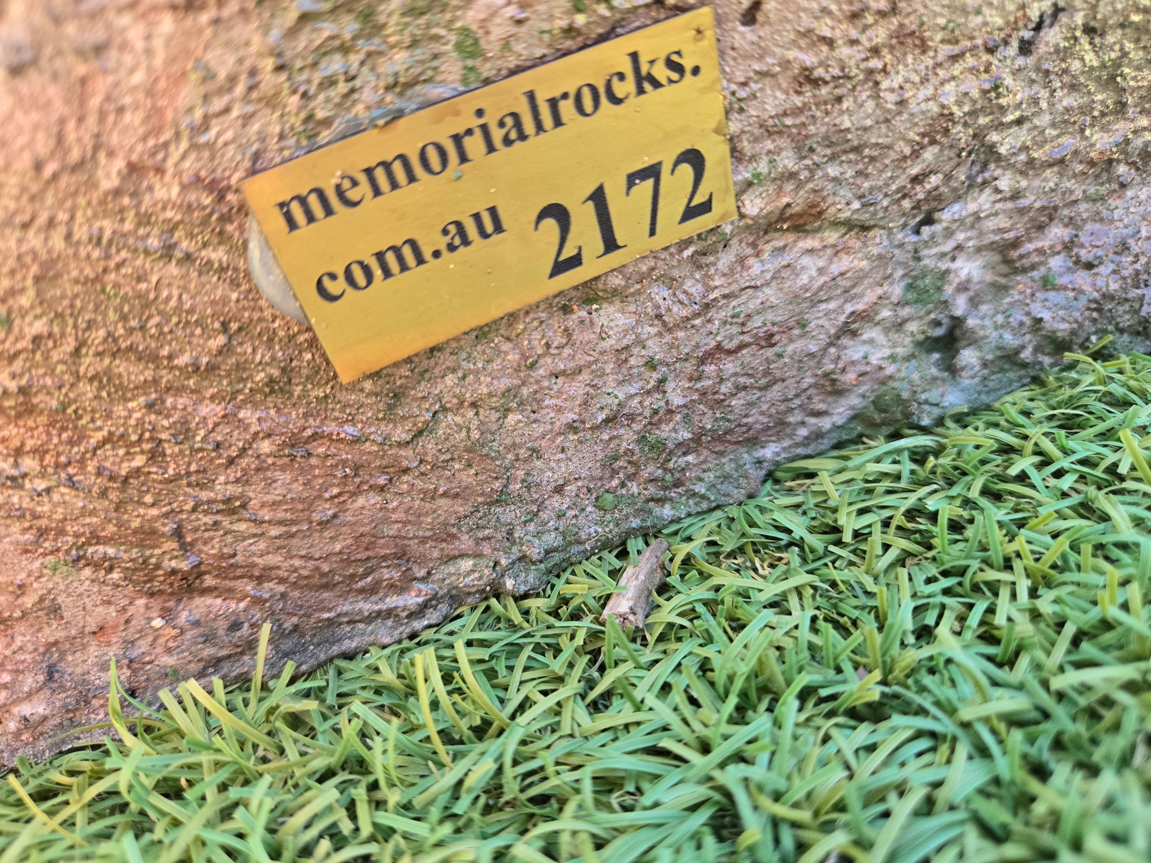 Memorial Rock Urn 2172 Large Black
