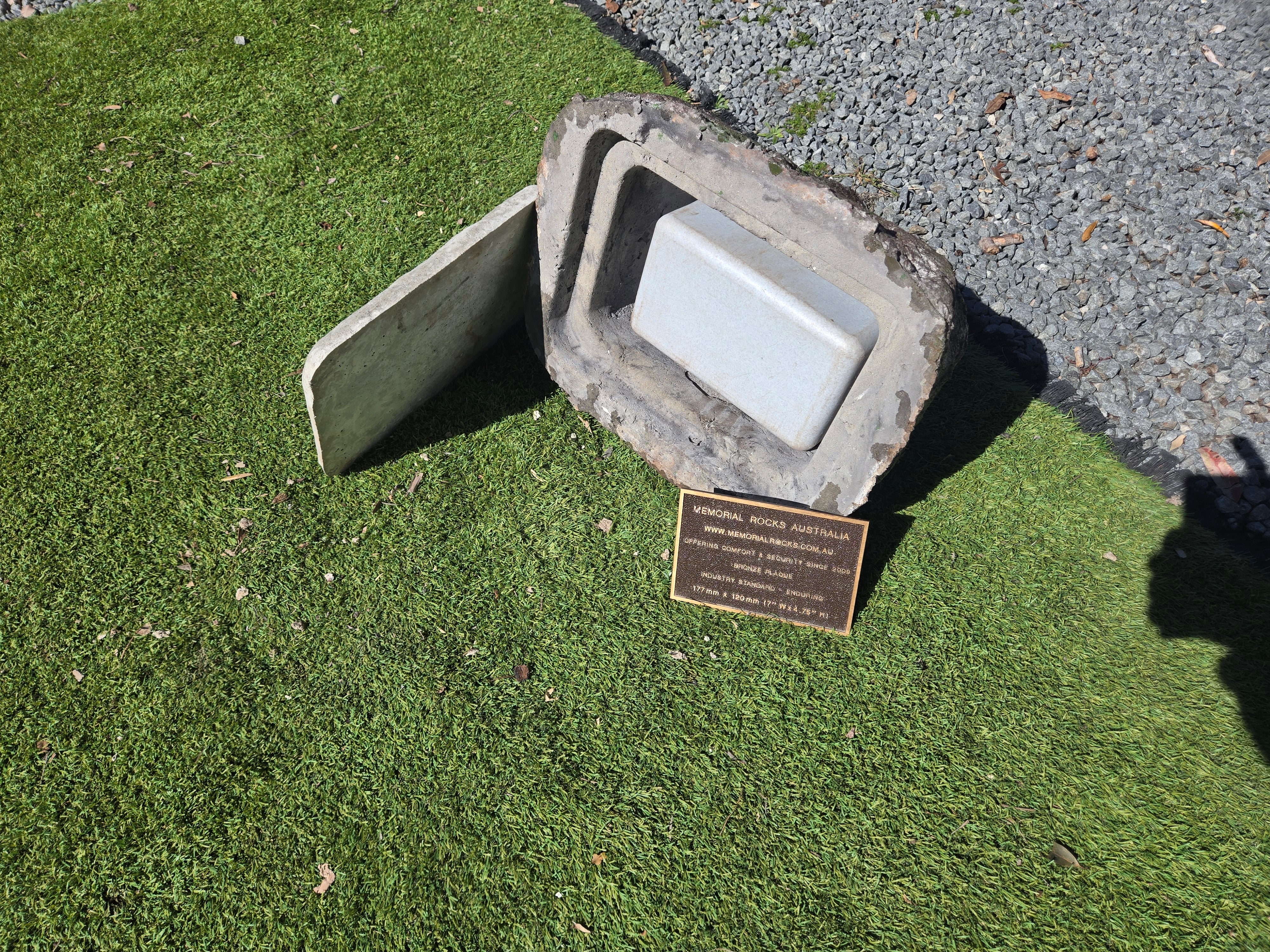 Memorial Rock Urn 2172 Large Black