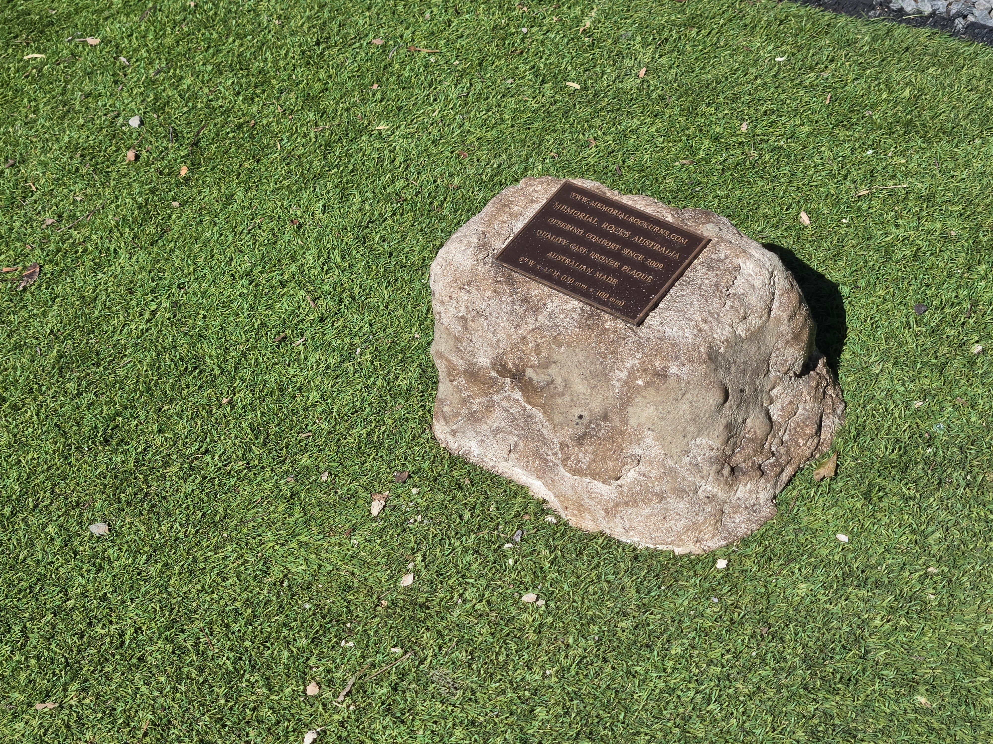 Memorial Rock Urn  2177 Regular Natural Riversand