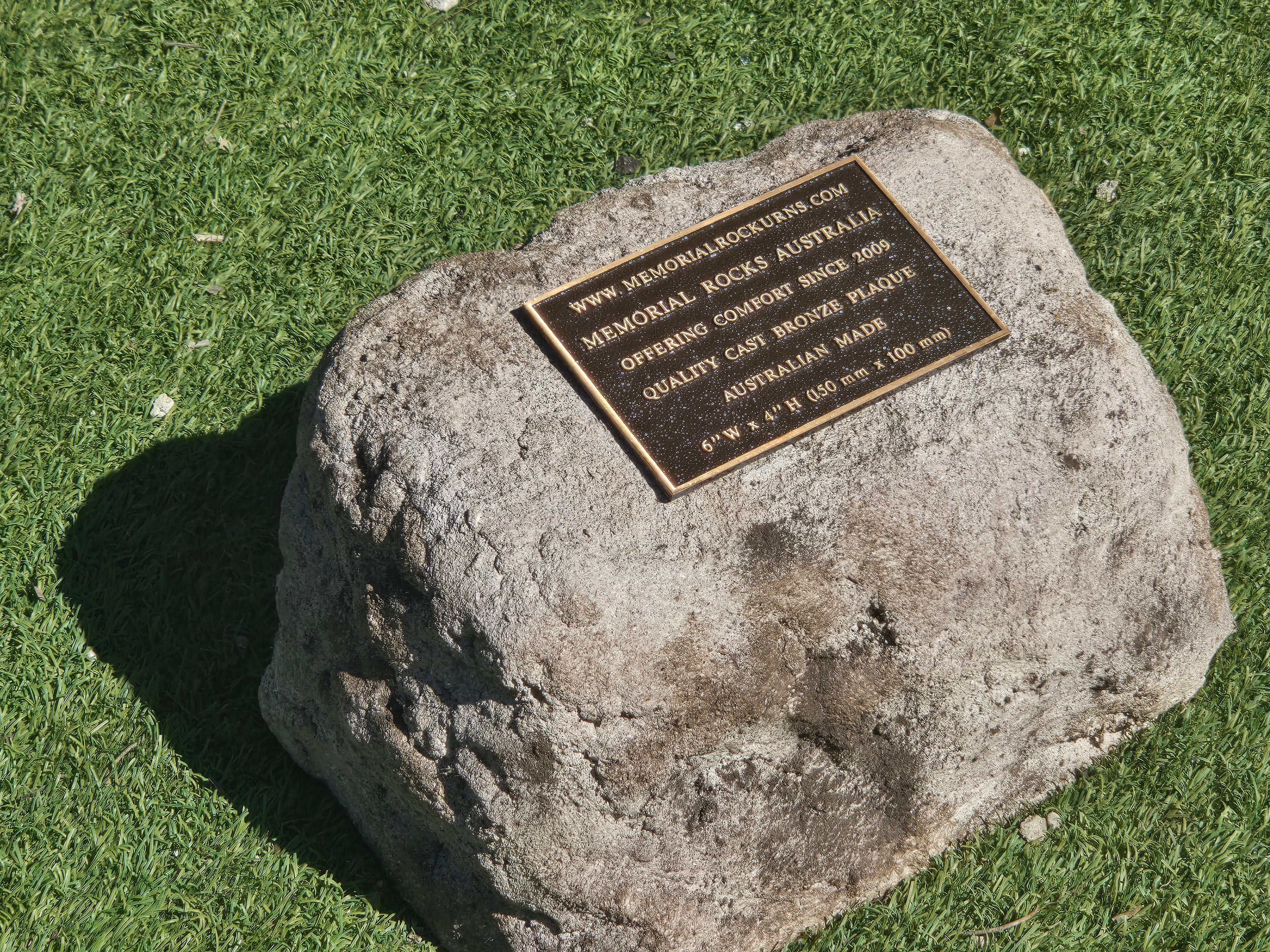 Memorial Rock Urn  2178 Regular Natural Riversand