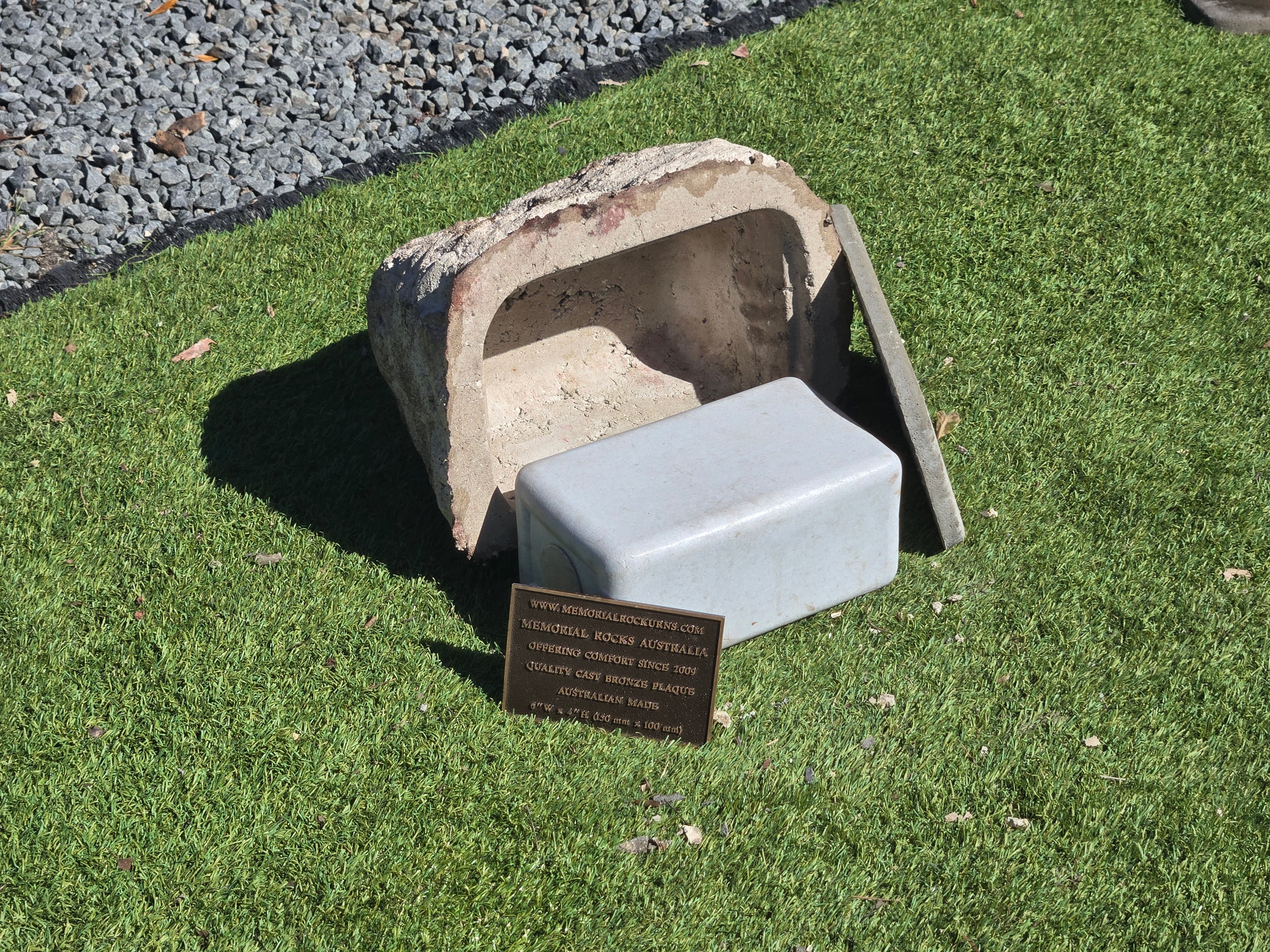 Memorial Rock Urn  2179 Regular Natural Riversand