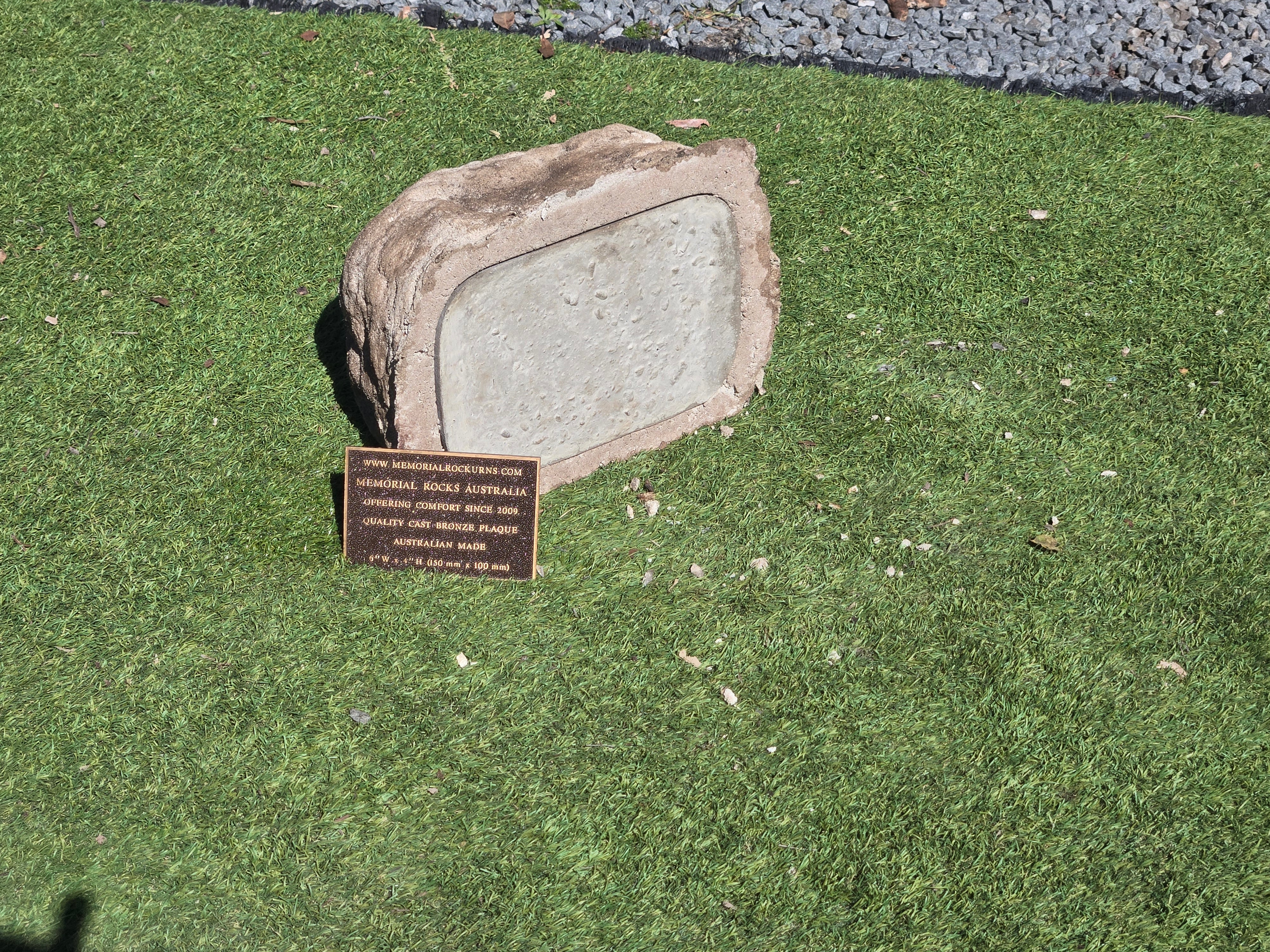 Memorial Rock Urn  2180 Regular Natural Riversand