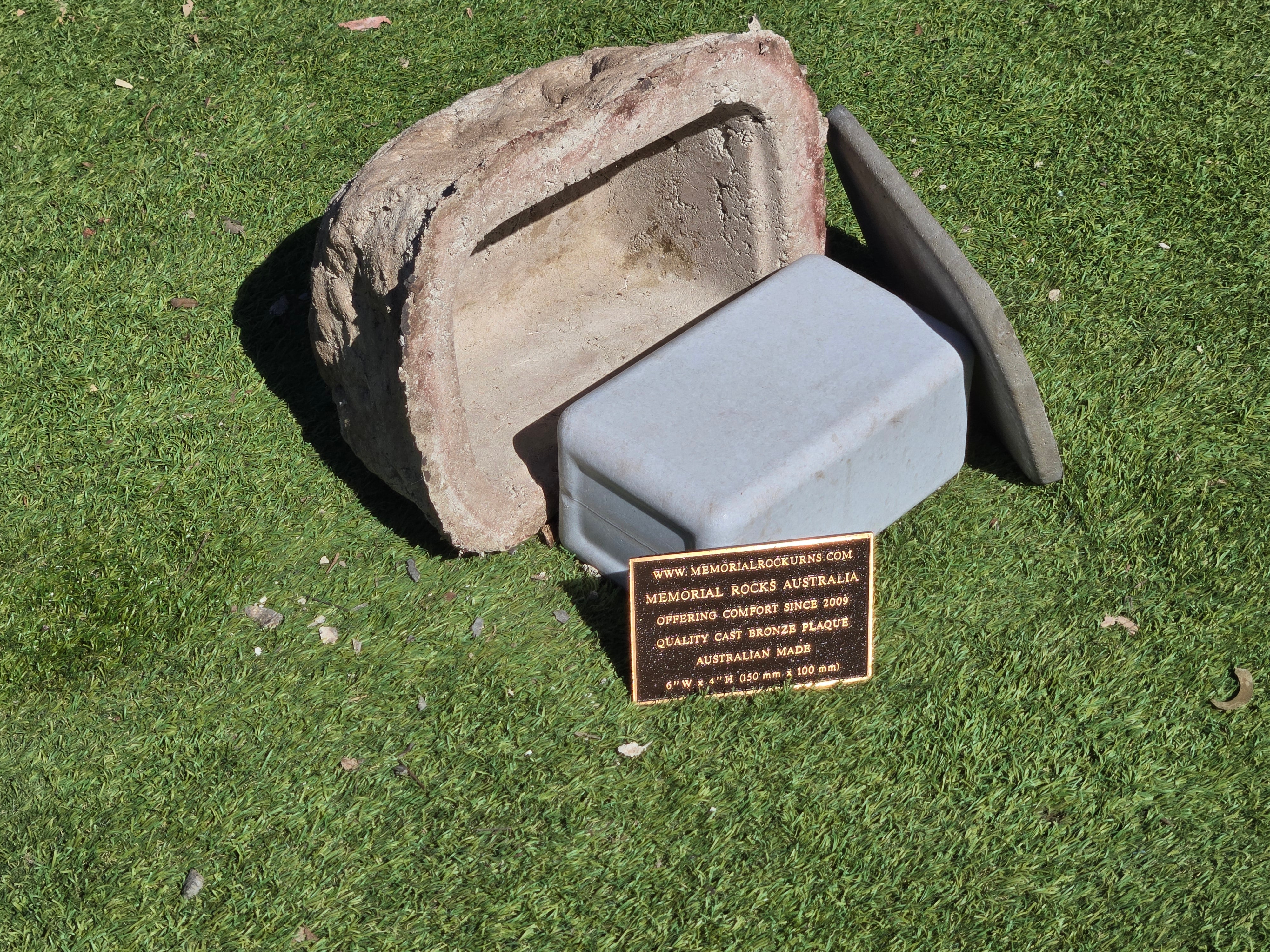 Memorial Rock Urn  2182 Regular Natural Riversand