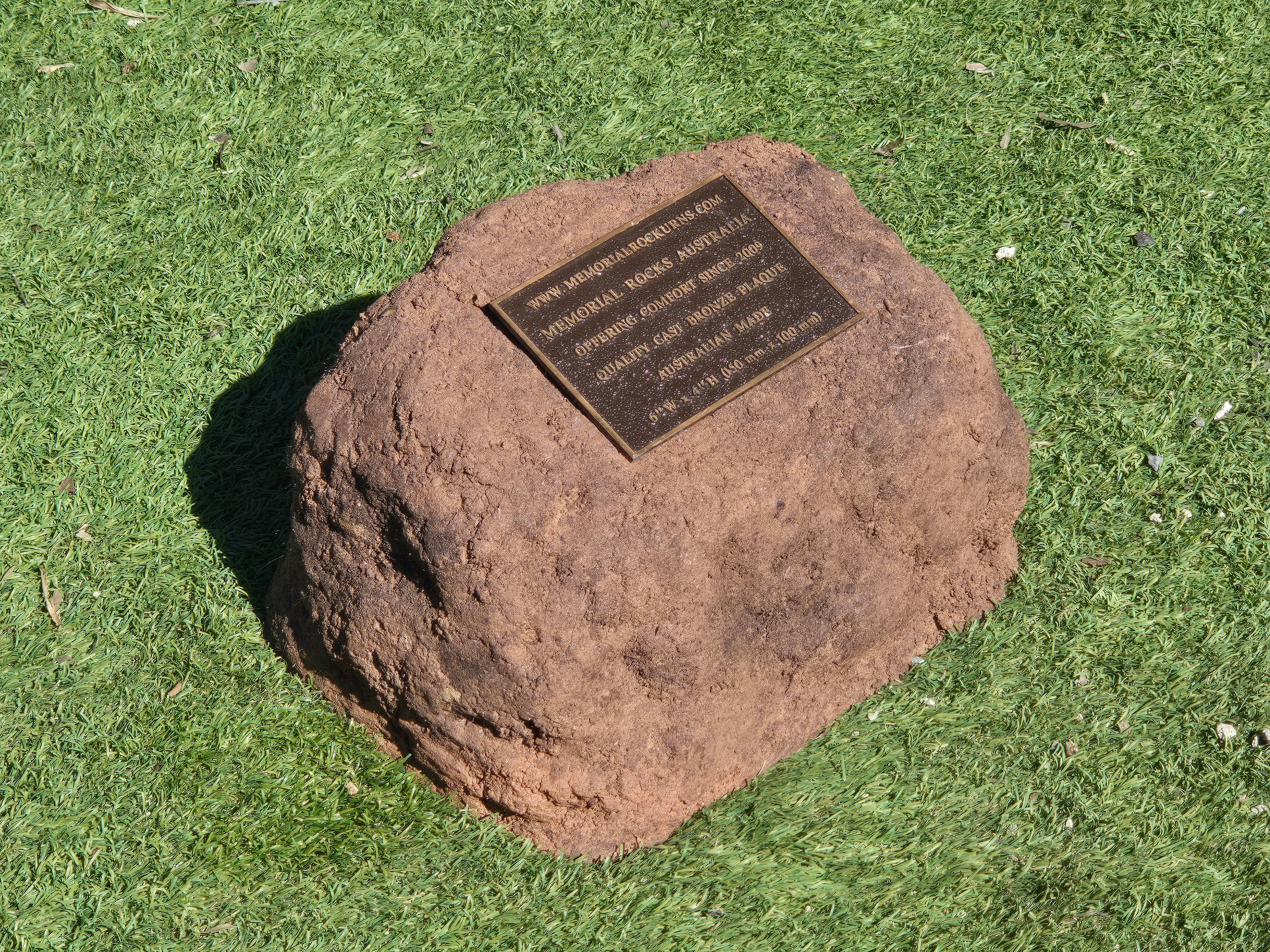 Memorial Rock Urn  2186 Regular Brown