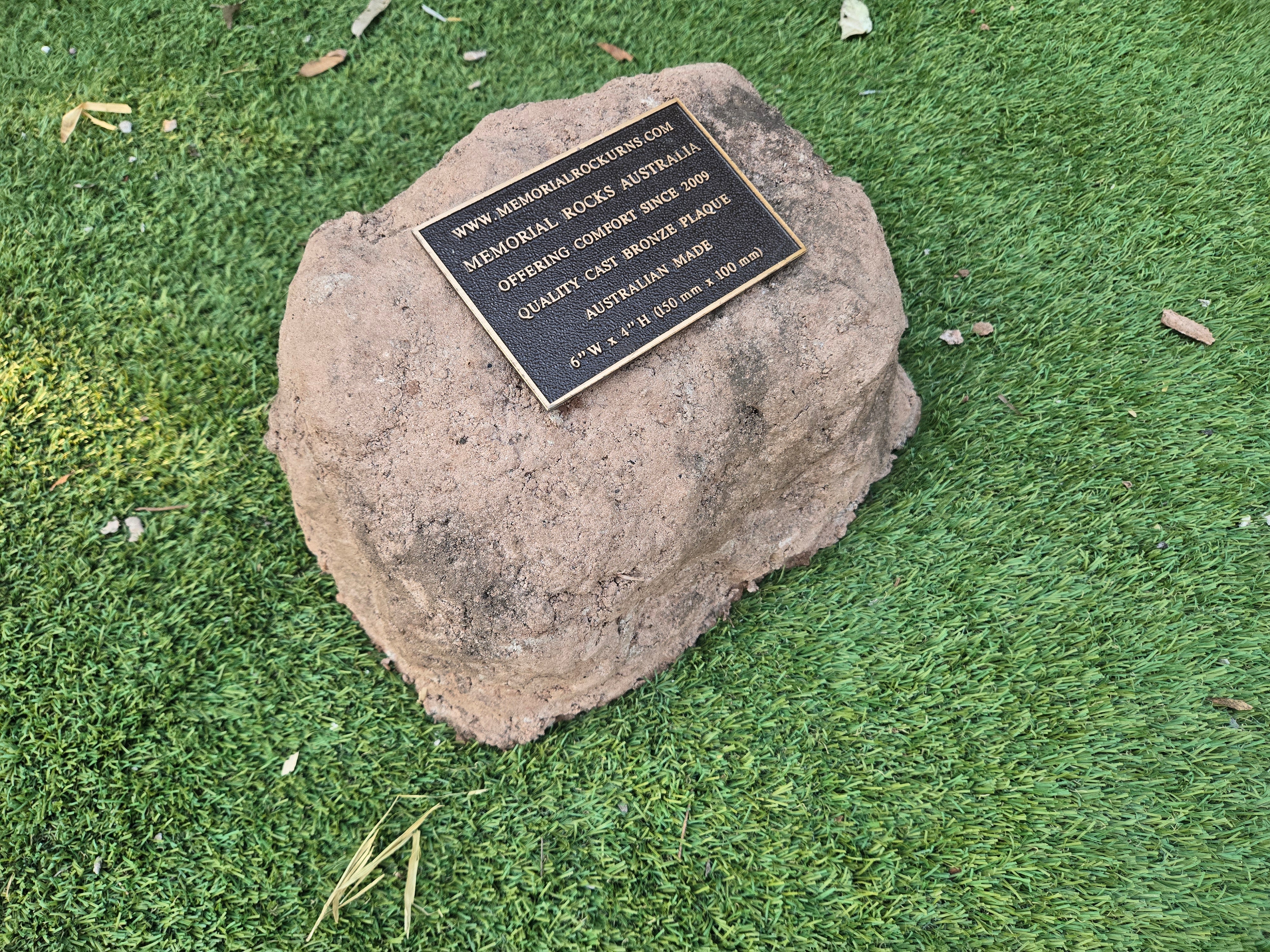 Memorial Rock Urn  2214 Regular Brown