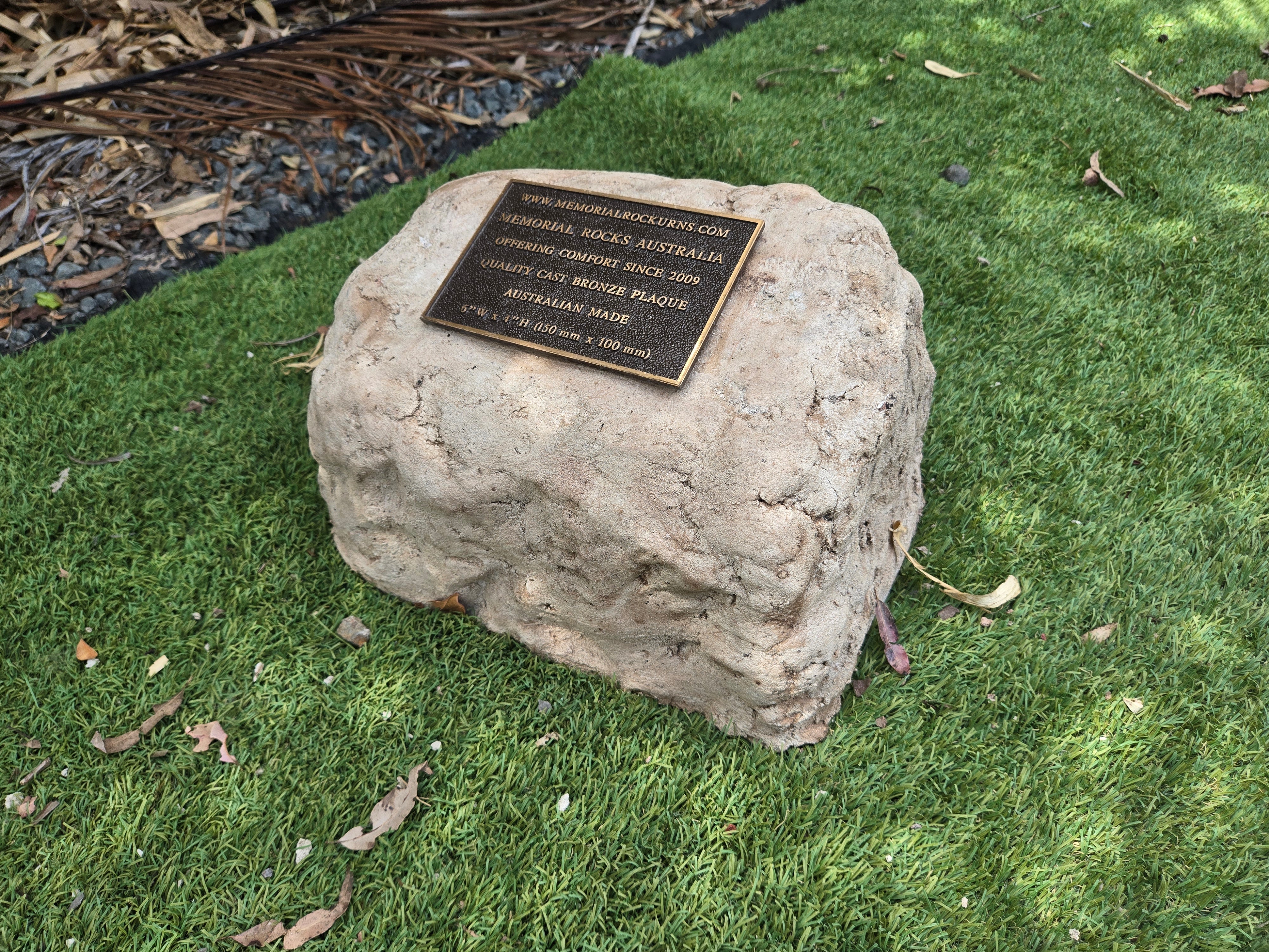 Memorial Rock Urn  2225 Regular White