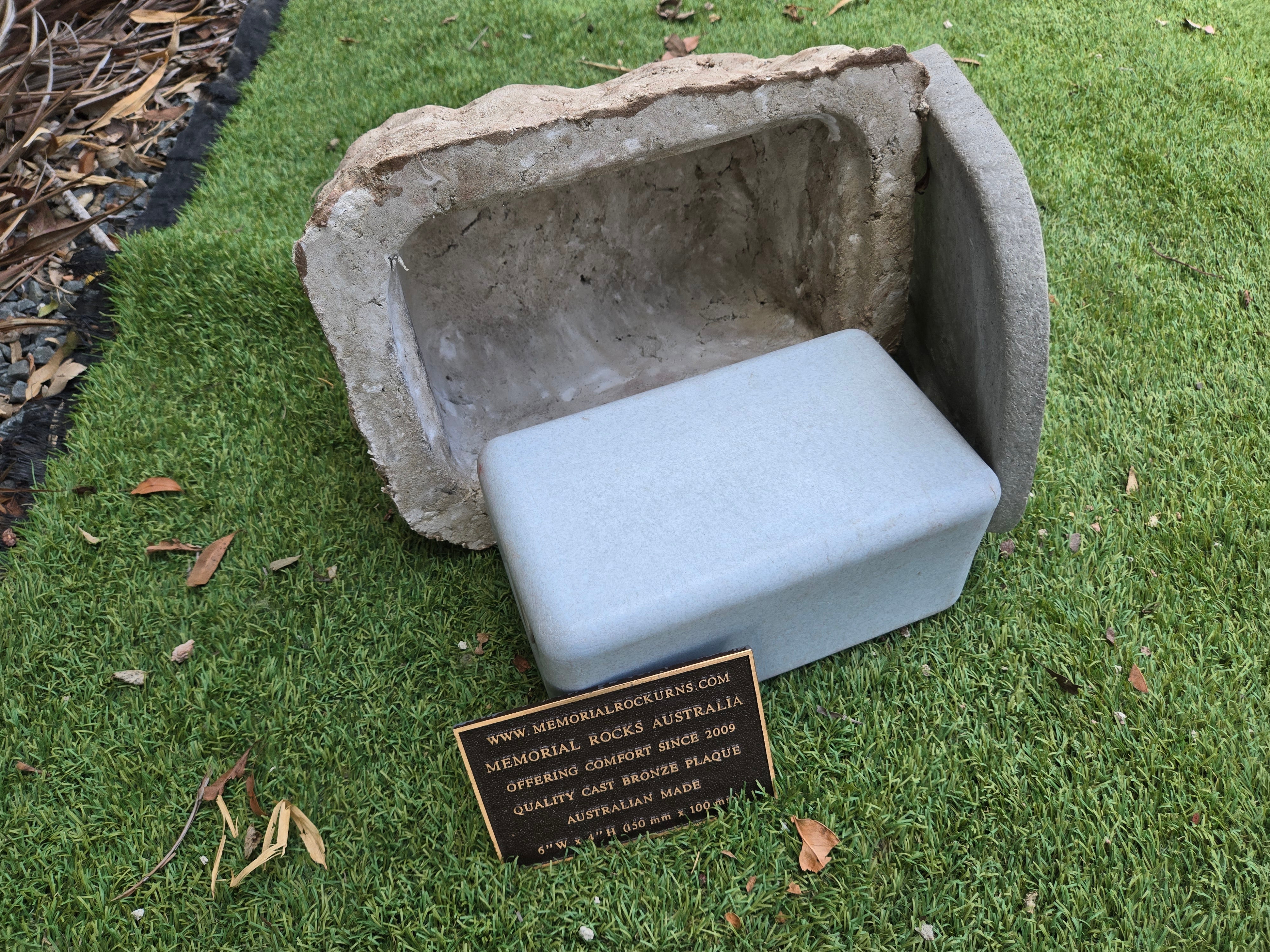 Memorial Rock Urn  2225 Regular White