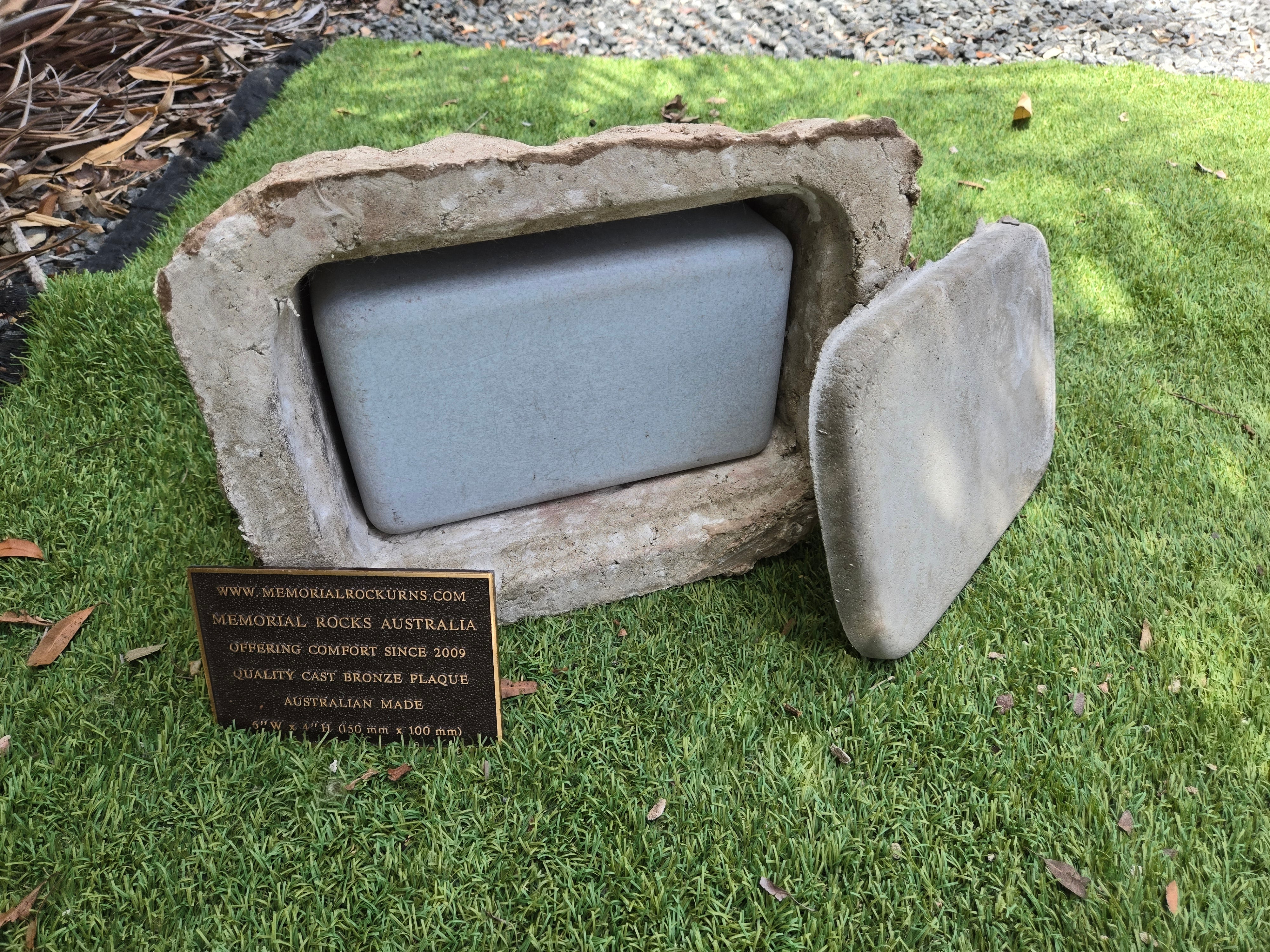 Memorial Rock Urn  2225 Regular White